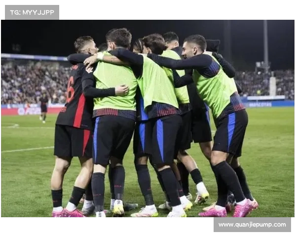 西甲球迷因裁判判罚争议大规模抗议 赛事公正性引发热议 西甲球迷因裁判判罚争议大规模抗议 赛事公正性引发热议