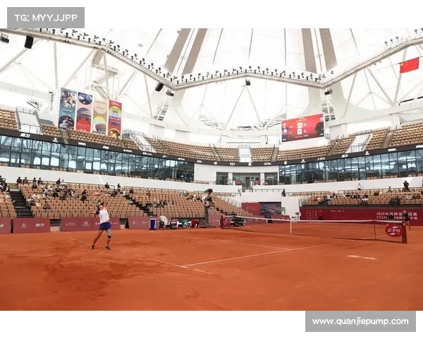 网球比赛现场观众热情高涨激发运动氛围成赛事亮点 网球比赛现场观众热情高涨激发运动氛围成赛事亮点